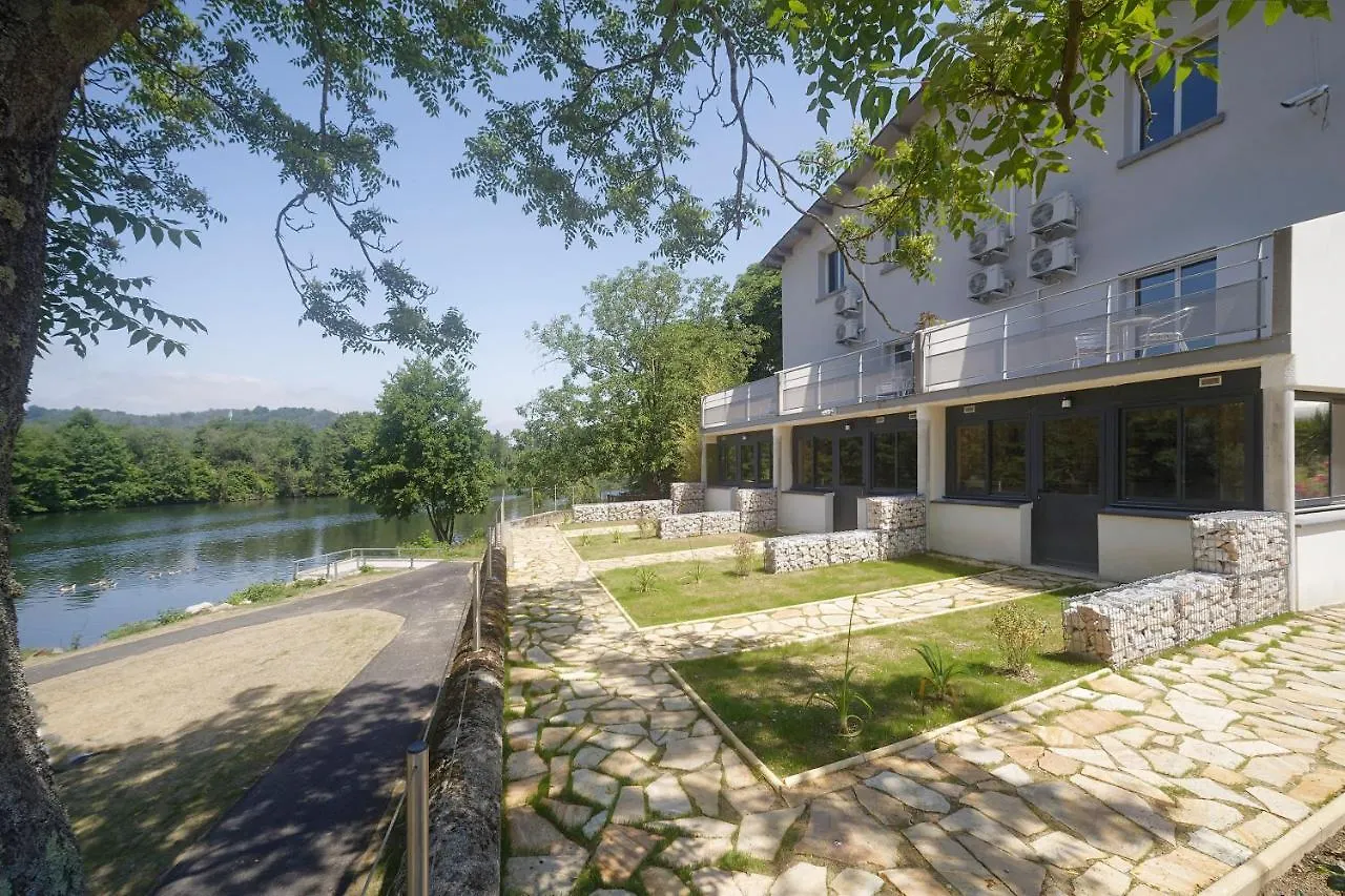 Appart-Hotel Du Lac Foix Aparthotel